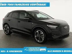 Mythosschwarz metallic Neu 2025 Audi Q4 e-tron Basis SUV | 55.295 € (Guter Preis)