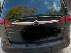 Schwarz Gebraucht 2016 Opel Zafira Tourer Business Edition Van / Kleinbus | 9.250 € (Fairer Preis)