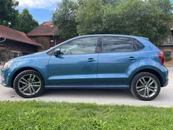 Blau Gebraucht 2015 VW Polo LOUNGE Kleinwagen | 10.800 € (Fairer Preis)