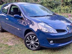 Blau Gebraucht 2009 Renault Clio II Authentique Limousine | 2.500 € (Fairer Preis)