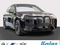Black sapphire metallic Gebraucht 2024 BMW iX Performance SUV | 122.890 €