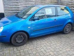 Blau Gebraucht 2003 VW Polo Kleinwagen | 1.250 € (Etwas zu teuer)