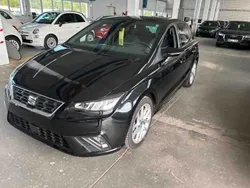 Mitternachtsschwarz Gebraucht 2024 Seat Ibiza FR-Line Limousine | 15.490 € (Guter Preis)