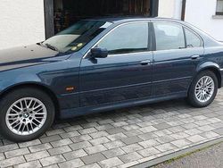 Blau Gebraucht 2003 BMW 520 Lifestyle Limousine | 1.700 € (Superpreis)