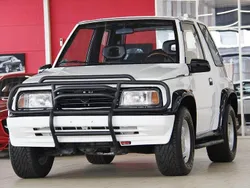 Weiß Gebraucht 1993 Suzuki Vitara SUV | 9.850 €