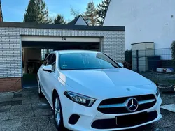 Weiß Gebraucht 2019 Mercedes 180 Limousine | 22.900 €