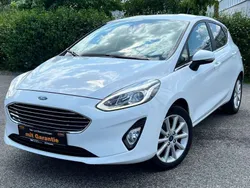 Weiß Gebraucht 2018 Ford Fiesta Titanium Kleinwagen | 7.490 € (Fairer Preis)