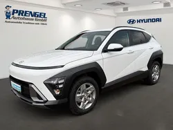 Atlas white Neu 2024 Hyundai Kona Trend SUV | 26.420 € (Fairer Preis)
