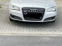 Silber Gebraucht 2010 Audi A8 Sport Limousine | 17.900 € (Etwas zu teuer)