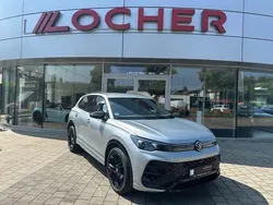 Oyster silver metallic Gebraucht 2024 VW Tiguan R-line SUV | 43.490 € (Teuer)