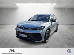 Oyster silver metallic Gebraucht 2025 VW Tiguan Sound SUV | 57.490 €