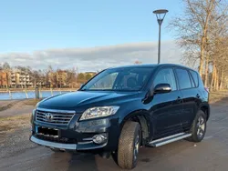 Blau Gebraucht 2012 Toyota RAV4 Travel SUV | 10.299 € (Guter Preis)