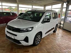 Weiß Gebraucht 2024 Opel Combo Life Van / Kleinbus | 28.990 € (Teuer)