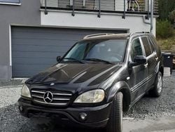 Schwarz Gebraucht 2000 Mercedes ML55 AMG AMG SUV | 3.300 €