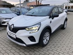 Zweifarbig: perlmuttweiß und Gebraucht 2023 Renault Captur Evolution SUV | 21.497 € (Fairer Preis)