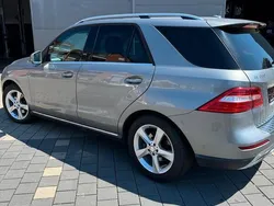 Grau Gebraucht 2013 Mercedes ML350 SUV | 20.000 € (Superpreis)