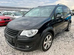 Schwarz Gebraucht 2007 VW Touran Cross Van / Kleinbus | 5.990 € (Etwas zu teuer)