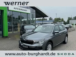 Graphite grau Gebraucht 2024 Skoda Kamiq Essence SUV | 21.490 € (Fairer Preis)