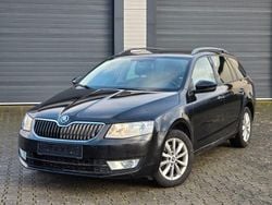 Schwarz Gebraucht 2016 Skoda Octavia Ambition Kombi | 5.200 € (Guter Preis)