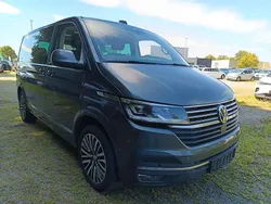Grau Gebraucht 2020 VW Multivan Van / Kleinbus | 29.999 € (Guter Preis)