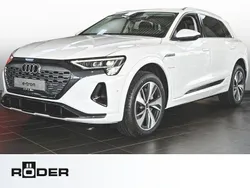 Weiß Gebraucht 2023 Audi Q8 e-tron Advanced SUV | 51.750 € (Guter Preis)
