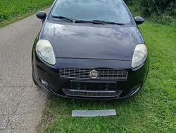 Schwarz Gebraucht 2009 Fiat Grande Punto Kleinwagen | 1.850 € (Fairer Preis)
