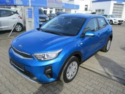 Blau Gebraucht 2021 Kia Stonic SUV | 12.950 € (Guter Preis)
