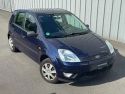 Blau Gebraucht 2002 Ford Fiesta Ghia Kleinwagen | 1.999 € (Fairer Preis)