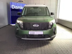 Grün Neu 2025 Ford Tourneo Courier Active Van / Kleinbus | 30.990 € (Etwas zu teuer)