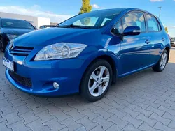Blau Gebraucht 2012 Toyota Auris Travel Limousine | 6.100 € (Fairer Preis)
