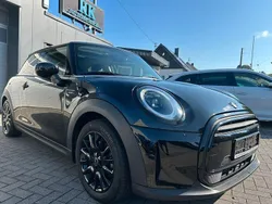 Schwarz Gebraucht 2021 Mini Cooper Kleinwagen | 24.500 € (Etwas zu teuer)