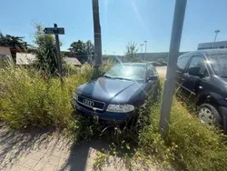 Silber Gebraucht 2000 Audi A4 Limousine | 550 € (Guter Preis)