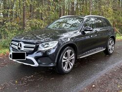 Schwarz Gebraucht 2017 Mercedes GLC250 SUV | 31.000 € (Etwas zu teuer)