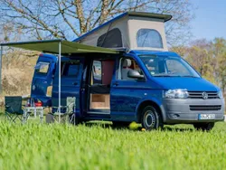 Blau Gebraucht 2012 VW T5 California Van | 22.900 €