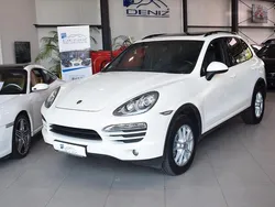 Weiß Gebraucht 2010 Porsche Cayenne SUV | 21.799 € (Teuer)