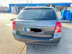 Grau Gebraucht 2009 Toyota Avensis Executive Kombi | 5.200 € (Fairer Preis)