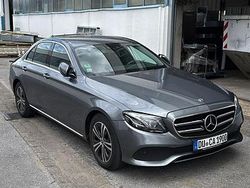 Grau Gebraucht 2019 Mercedes E200 Avantgarde Limousine | 24.400 € (Superpreis)