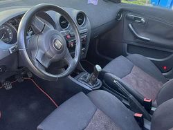 Schwarz Gebraucht 2006 Seat Ibiza Sport Limousine | 1.650 € (Fairer Preis)