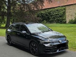 Schwarz Gebraucht 2024 VW Golf VIII R Kombi | 42.990 € (Guter Preis)