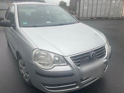 Silber Gebraucht 2008 VW Polo Limousine | 2.000 € (Guter Preis)