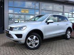 Silber Gebraucht 2014 VW Touareg Terrain Tech SUV | 18.981 € (Fairer Preis)