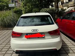 Weiß Gebraucht 2011 Audi A1 Kleinwagen | 4.999 € (Etwas zu teuer)