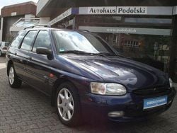 Blau Gebraucht 1996 Ford Escort Kombi | 1.990 €