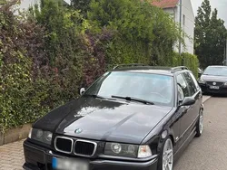 Schwarz Gebraucht 1998 BMW 323 M Sport Kombi | 6.500 € (Teuer)