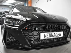Schwarz Gebraucht 2024 Audi RS6 Performance Kombi | 149.980 €