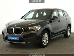 Schwarz Gebraucht 2020 BMW X1 Advantage SUV | 22.890 € (Fairer Preis)