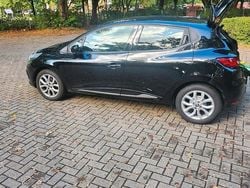 Schwarz Gebraucht 2020 Renault Clio V Kleinwagen | 10.000 €