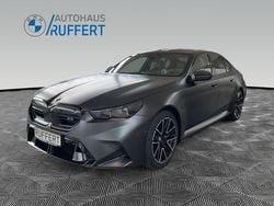 Grau (frozen deep grey) Neu 2025 BMW M5 Limousine | 142.975 € (Fairer Preis)