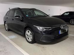 Schwarz Gebraucht 2021 VW Golf VIII Life Kombi | 17.999 € (Etwas zu teuer)