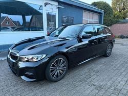 Schwarz Gebraucht 2020 BMW 330 M Sport Kombi | 24.900 € (Superpreis)
